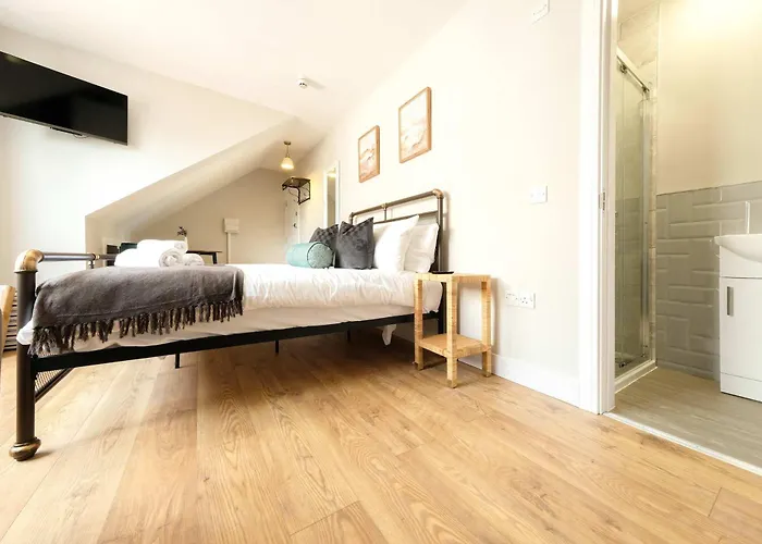 The Willow - 14 Apartment Bristol